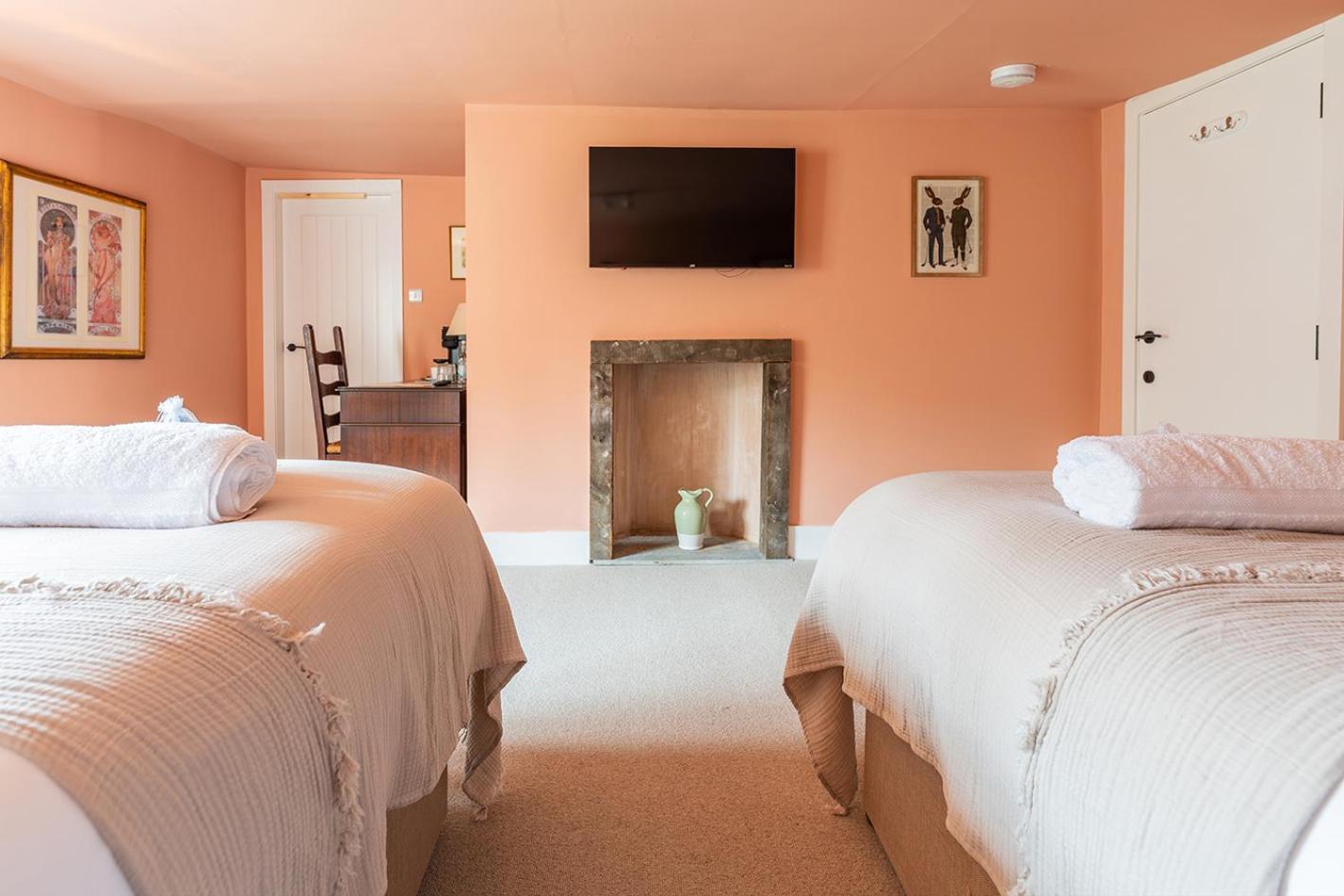 Hotel The White Horse, Rogate Petersfield Esterno foto