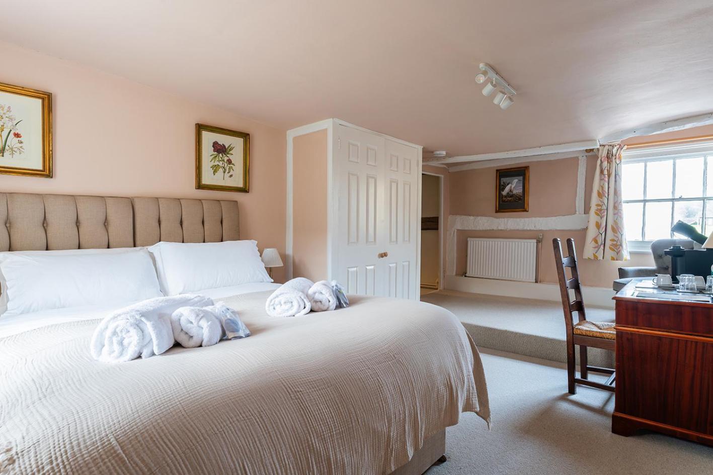 Hotel The White Horse, Rogate Petersfield Esterno foto