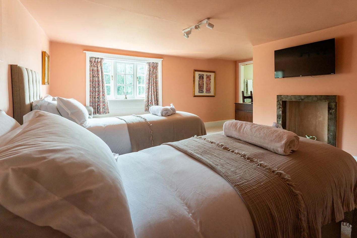 Hotel The White Horse, Rogate Petersfield Esterno foto