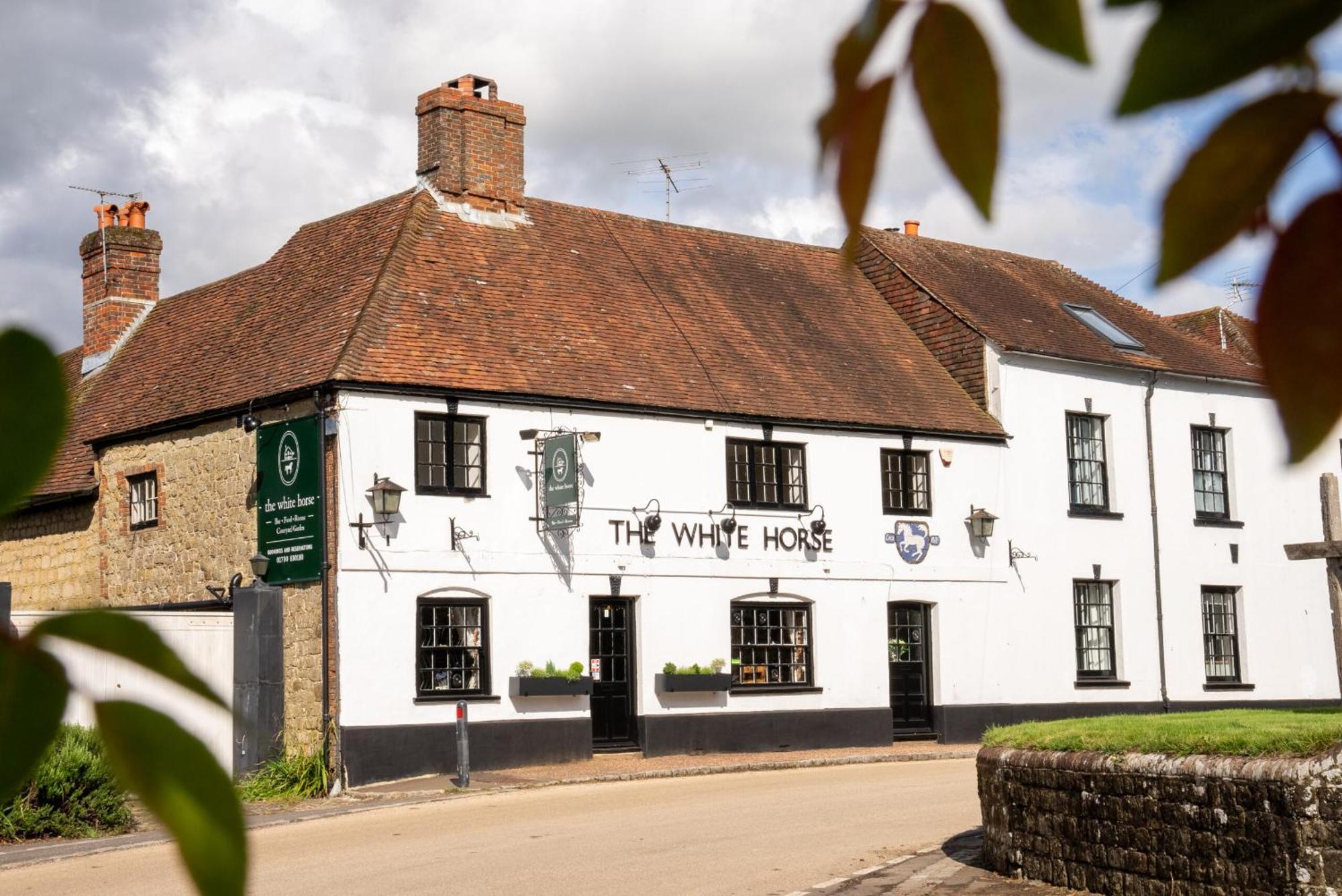 Hotel The White Horse, Rogate Petersfield Esterno foto